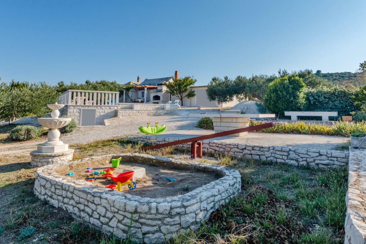 פוצ'ישצ'ה Vila Maslinica מראה חיצוני תמונה